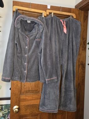 Soft And Warm PJ's! Sz 2X